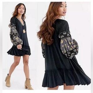 Free People Mix It Up mini dress boho hippie beaded balloon sleeve v neck medium